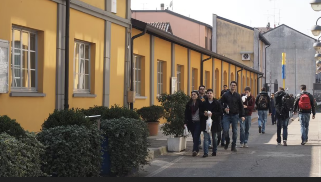 22nd February 2024
Sostenibilita', formare talenti per l'innovazione a l'impatto: il terzo settore e le imprese orientate all’impatto hanno bisogno di persone che progettino tenendo conto delle conseguenze delle tecnologie.
